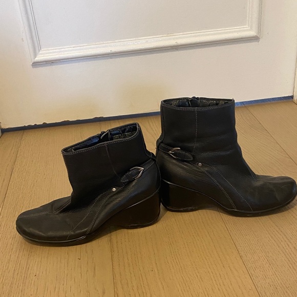 Naturalizer Black Leather Wedge Boots - Picture 8 of 8